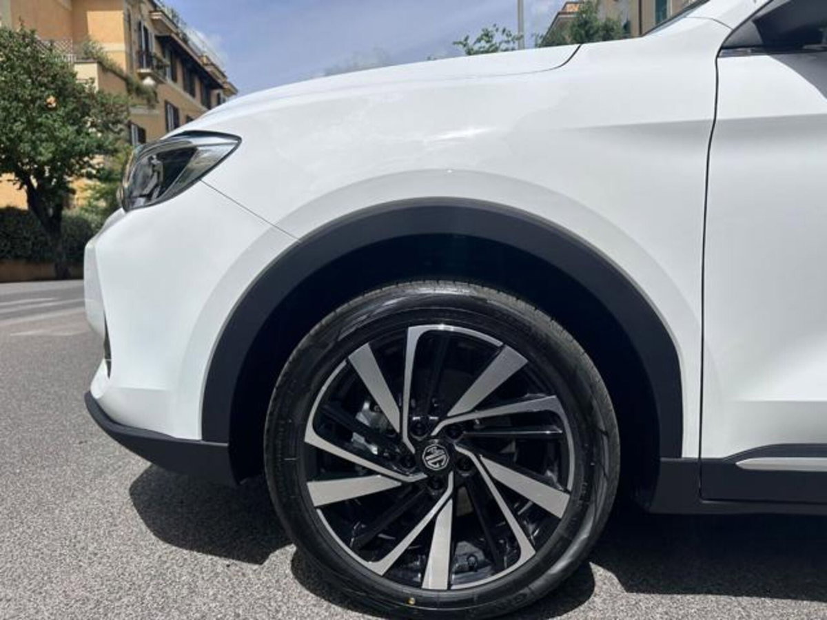 Mg ZS ZS 1.5 Luxury (15)