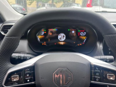 Mg ZS ZS 1.5 Luxury (9)