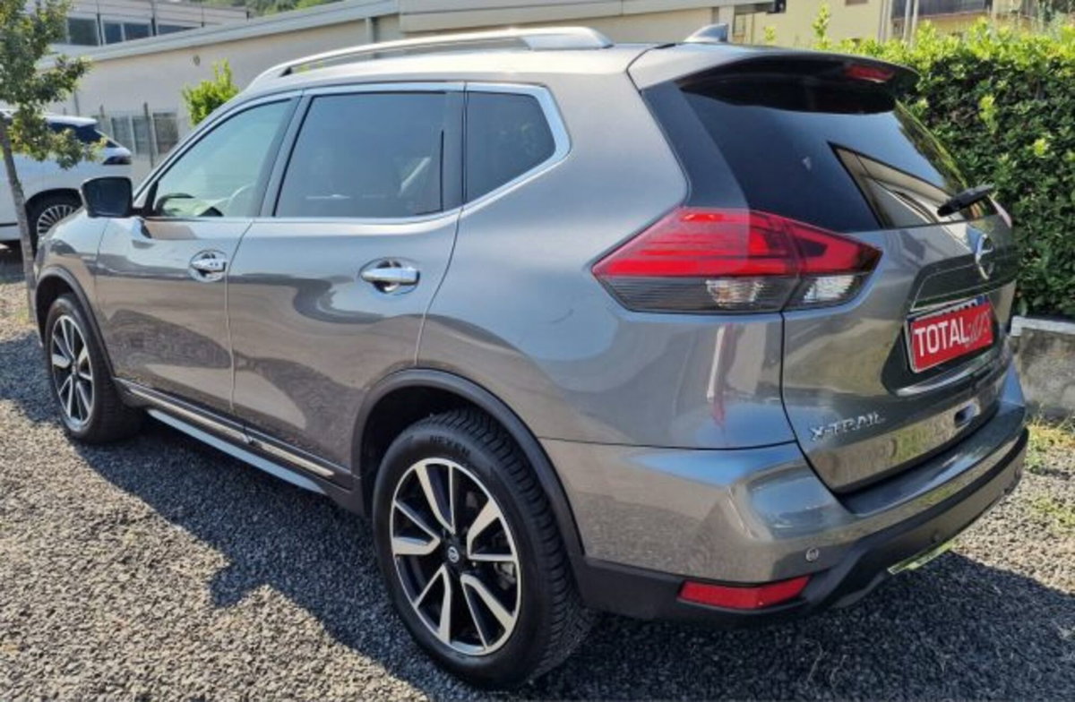 Nissan X-Trail 2.0 dCi 4WD Tekna (6)