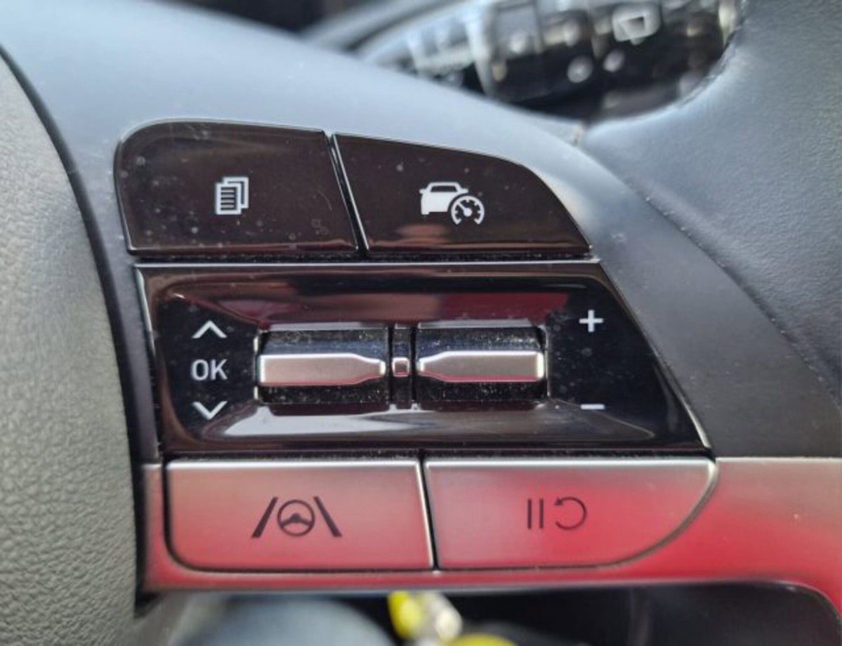 Hyundai Tucson 1.6 CRDi XTech (9)
