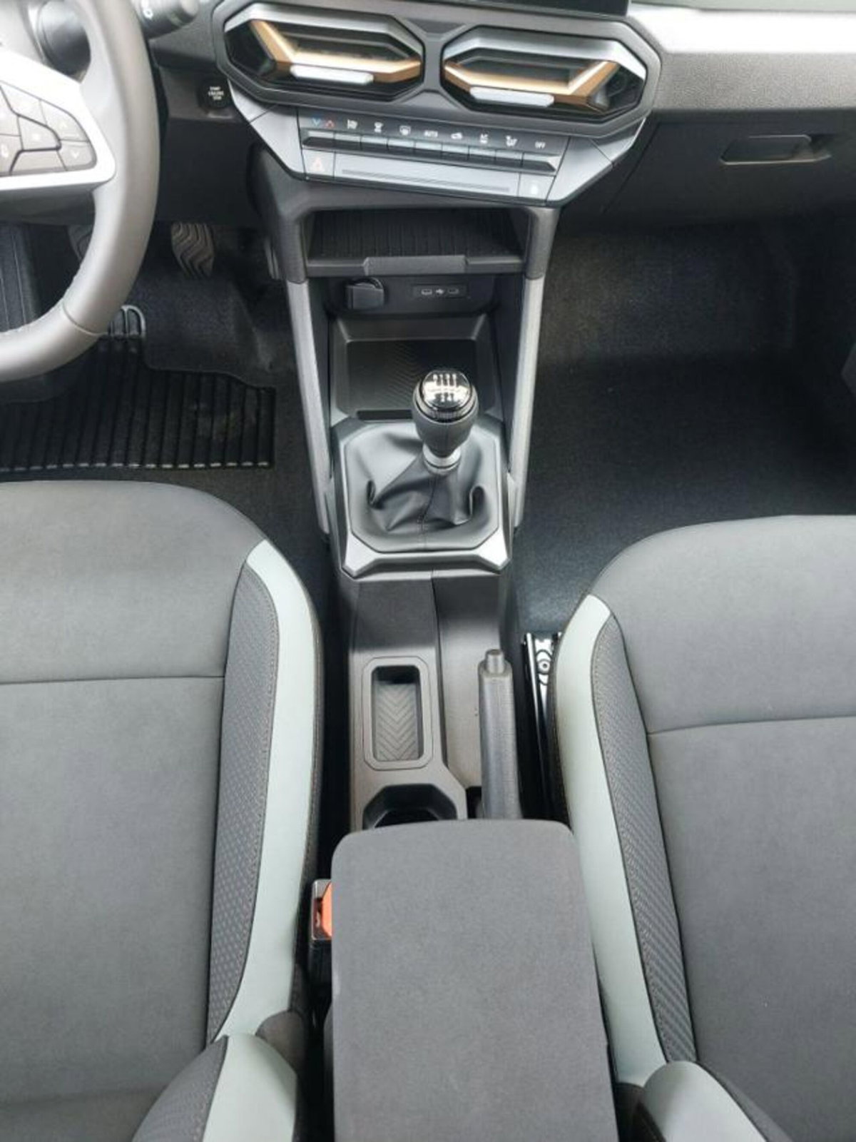 Dacia Duster 1.2 Eco-G Extreme 120cv auto (11)