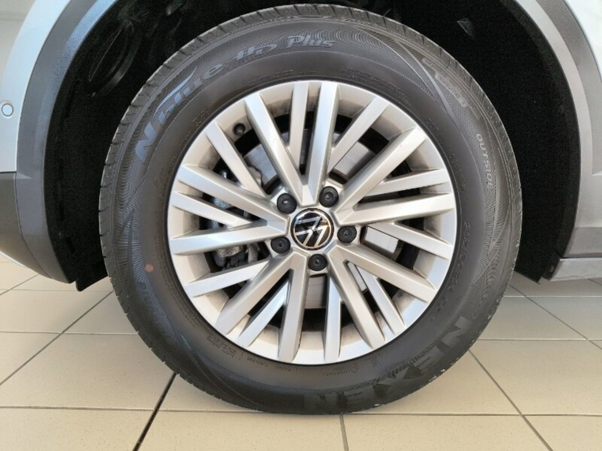 Volkswagen T-Roc 2.0 tdi Life 150cv dsg (7)