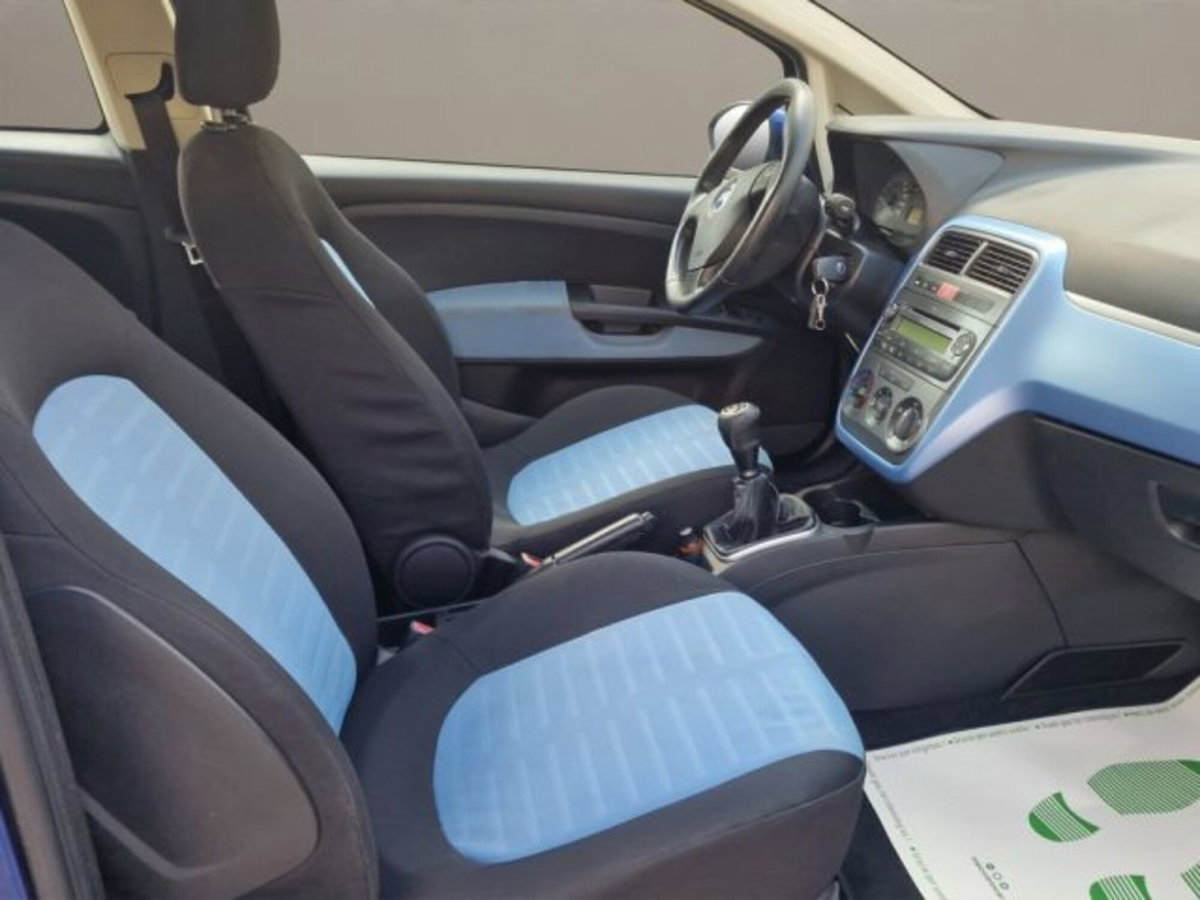 Fiat Grande Punto 1.3 MJT 75 CV 3 porte S&S Actual (18)