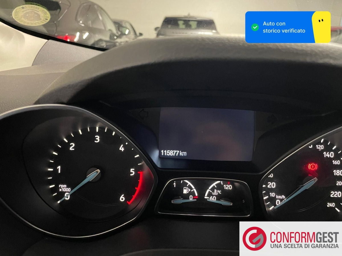 Ford Kuga 1.5 TDCI 120 CV S&S 2WD Plus (12)