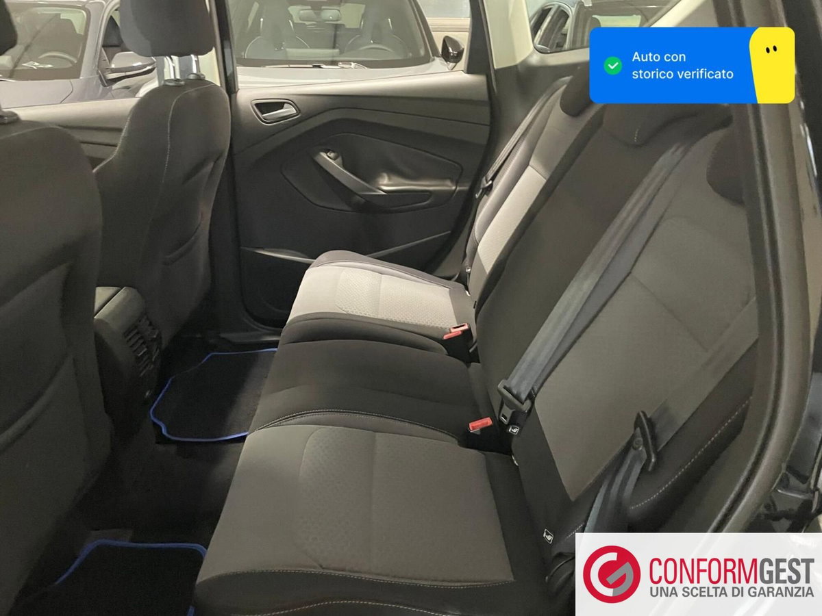 Ford Kuga 1.5 TDCI 120 CV S&S 2WD Plus (8)