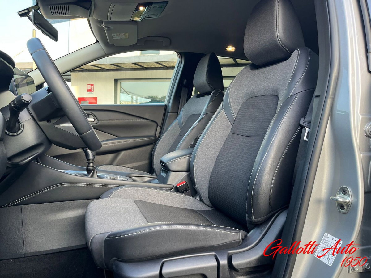 Nissan Qashqai 1.3 mhev N-Connecta 2wd 140cv (9)