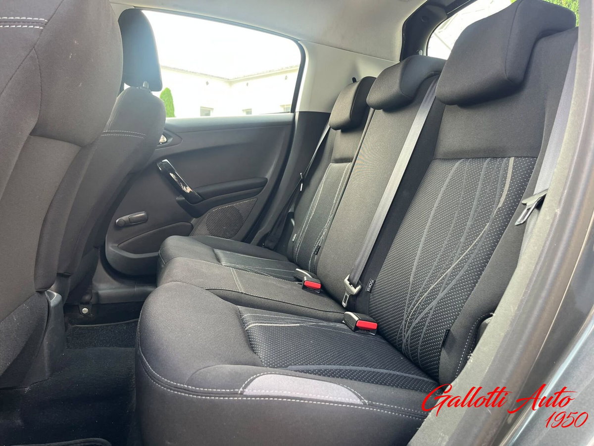 Peugeot 208 82 5 porte Active (14)