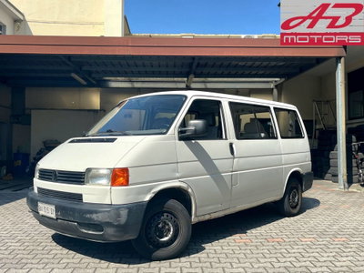Volkswagen Veicoli Commerciali Transporter Furgone 1.9 TD cat Caravelle usato