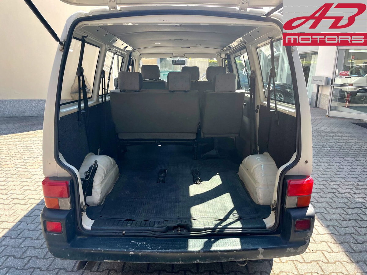 Volkswagen Veicoli Commerciali Transporter Furgone 1.9 TD cat Caravelle (17)