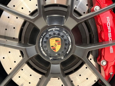 Porsche 911 Cabrio 3.6 Carrera GTS auto (7)