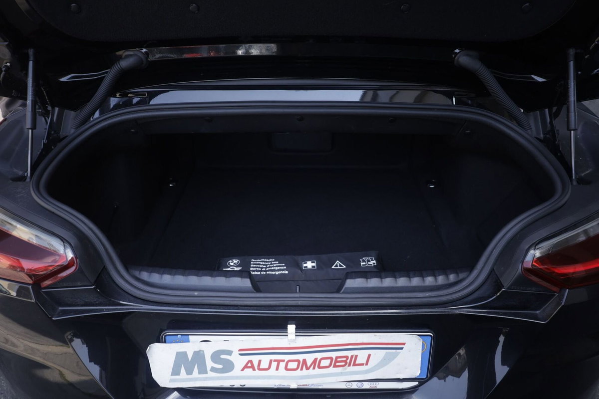 BMW Z4 Cabrio sdrive 20i Sport (18)
