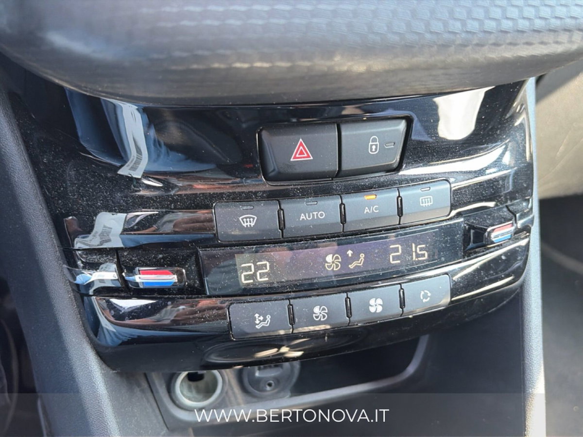 Peugeot 2008 100 S&S Allure (15)