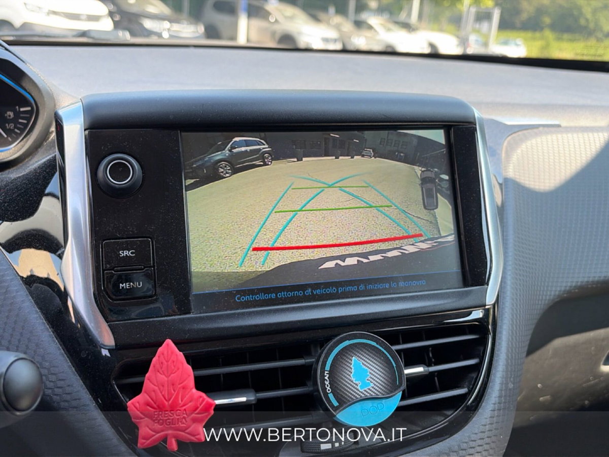 Peugeot 2008 100 S&S Allure (17)