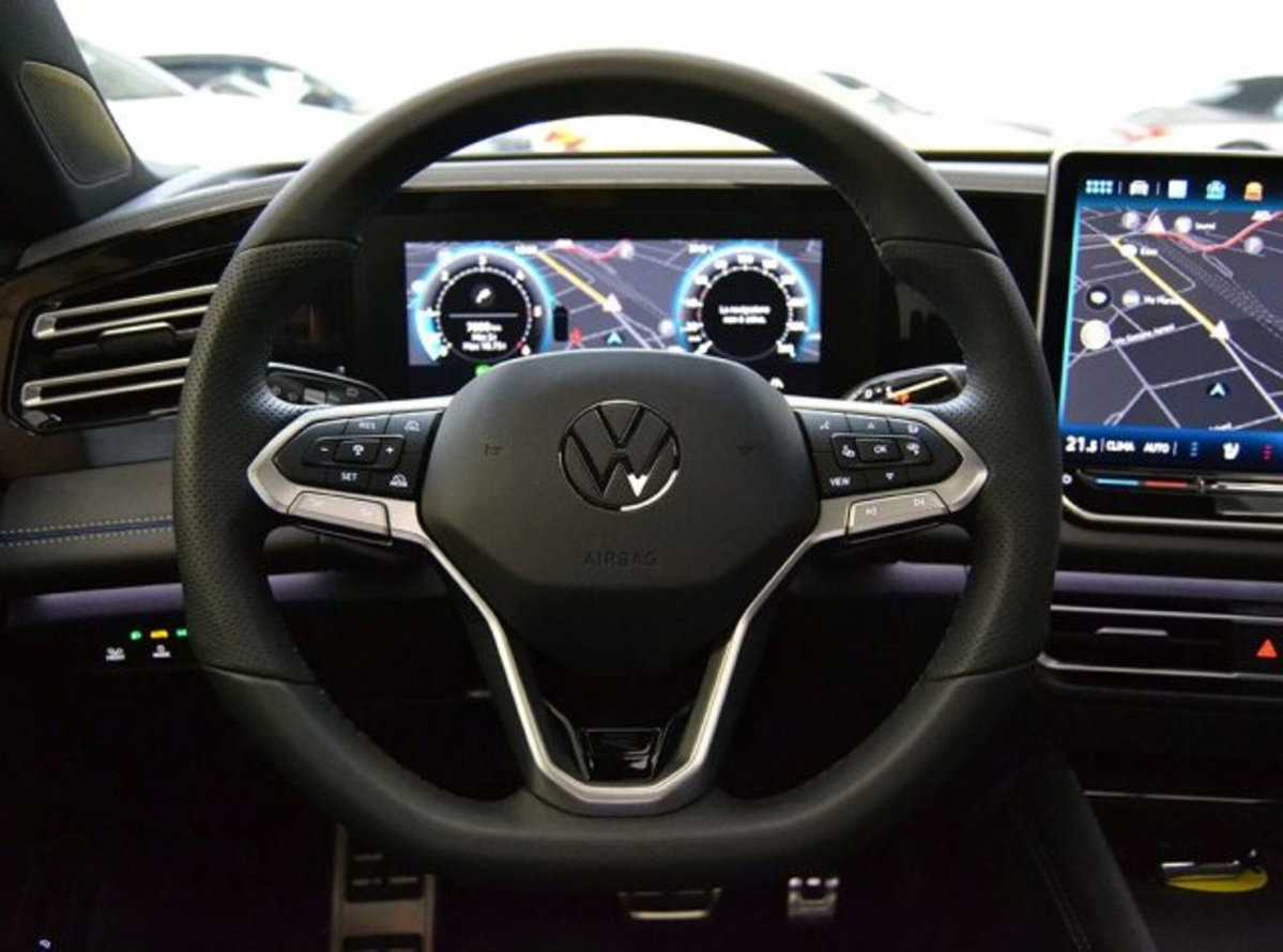 Volkswagen Tiguan 2.0 tdi R-Line 4motion 193cv dsg (14)