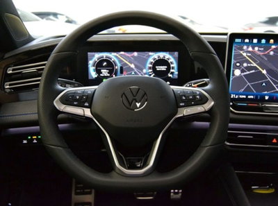 Volkswagen Tiguan 2.0 tdi R-Line 4motion 193cv dsg (14)