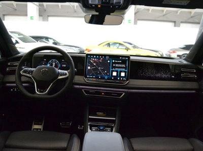 Volkswagen Tiguan 2.0 tdi R-Line 4motion 193cv dsg (7)