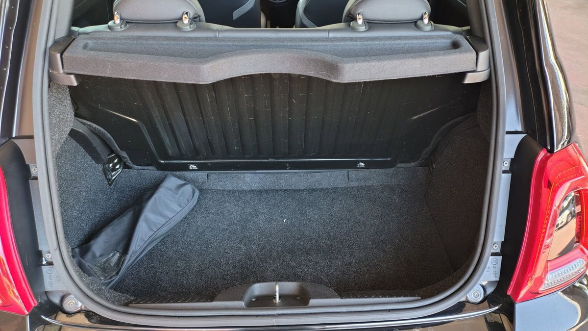 Fiat 500 1.0 Hybrid Connect (11)