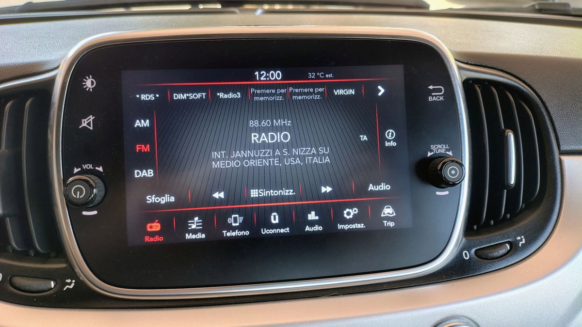 Fiat 500 1.0 Hybrid Connect (6)