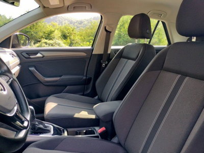 Volkswagen T-Roc 1.5 tsi R-Line dsg (9)