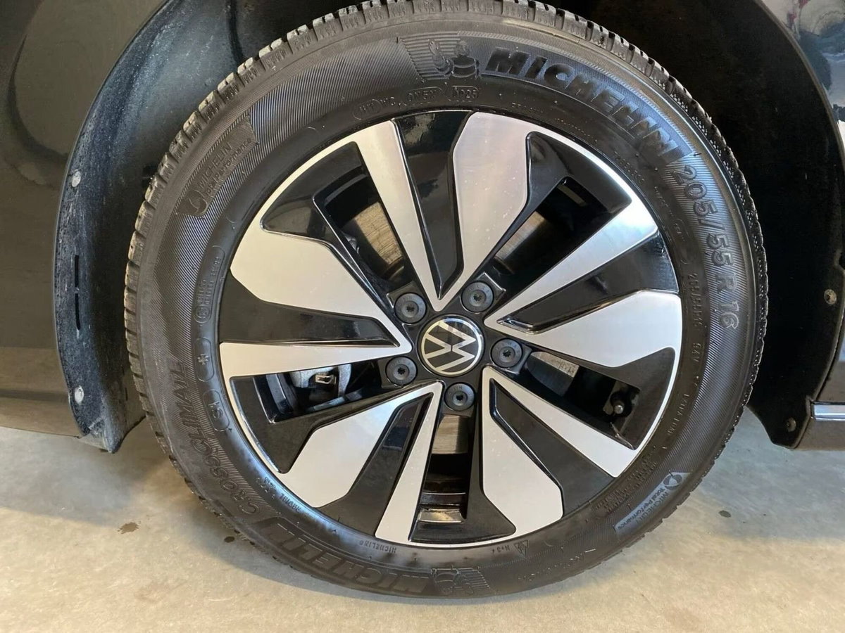 Volkswagen Golf Variant 2.0 TDI 150 CV DSG SCR 4Motion R-Line (10)