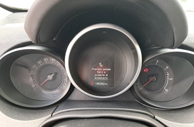 Fiat 500X 2.0 MultiJet 140 CV 4x4 Cross (12)