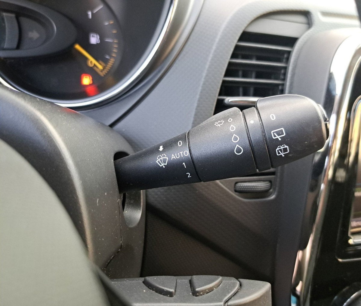 Renault Captur 1.5 dCi 8V 90 CV Start&Stop Energy R-Link (20)