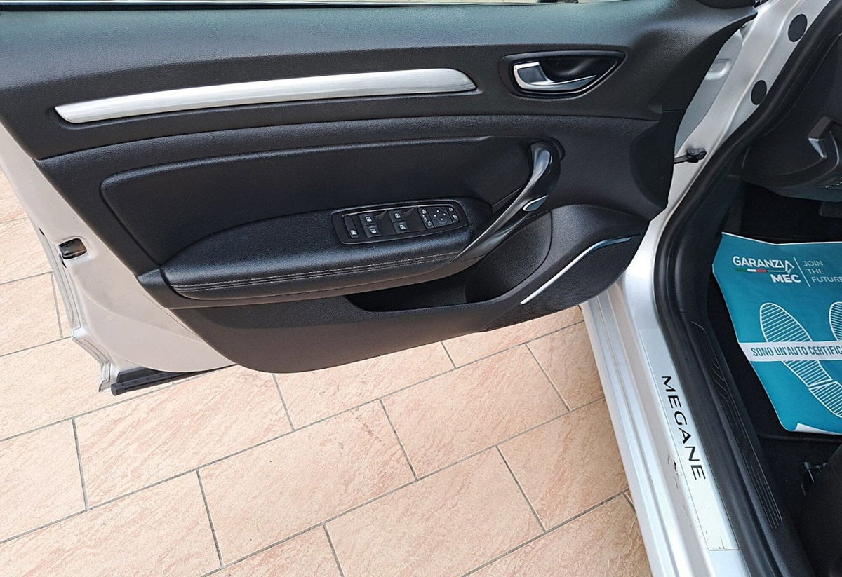 Renault Mégane Sporter dCi 8V 110 CV EDC Energy Intens (19)