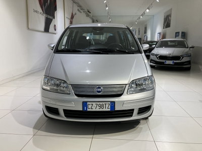 Fiat Idea 1.4 16V Dynamic (2)