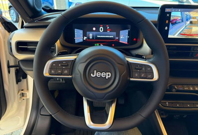 Jeep Avenger 1.2 turbo e-hybrid mhev Upland 4xe 145cv edct6 (14)