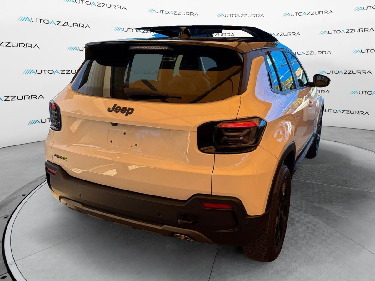 Jeep Avenger 1.2 turbo e-hybrid mhev Upland 4xe 145cv edct6 (3)