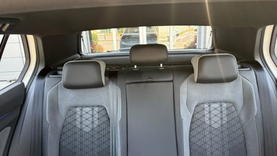 Volkswagen Golf 1.5 eTSI 150 CV EVO ACT DSG R-Line (15)