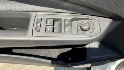 Volkswagen Golf 1.5 eTSI 150 CV EVO ACT DSG R-Line (17)
