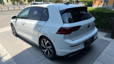 Volkswagen Golf 1.5 eTSI 150 CV EVO ACT DSG R-Line (6)