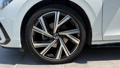 Volkswagen Golf 1.5 eTSI 150 CV EVO ACT DSG R-Line (7)