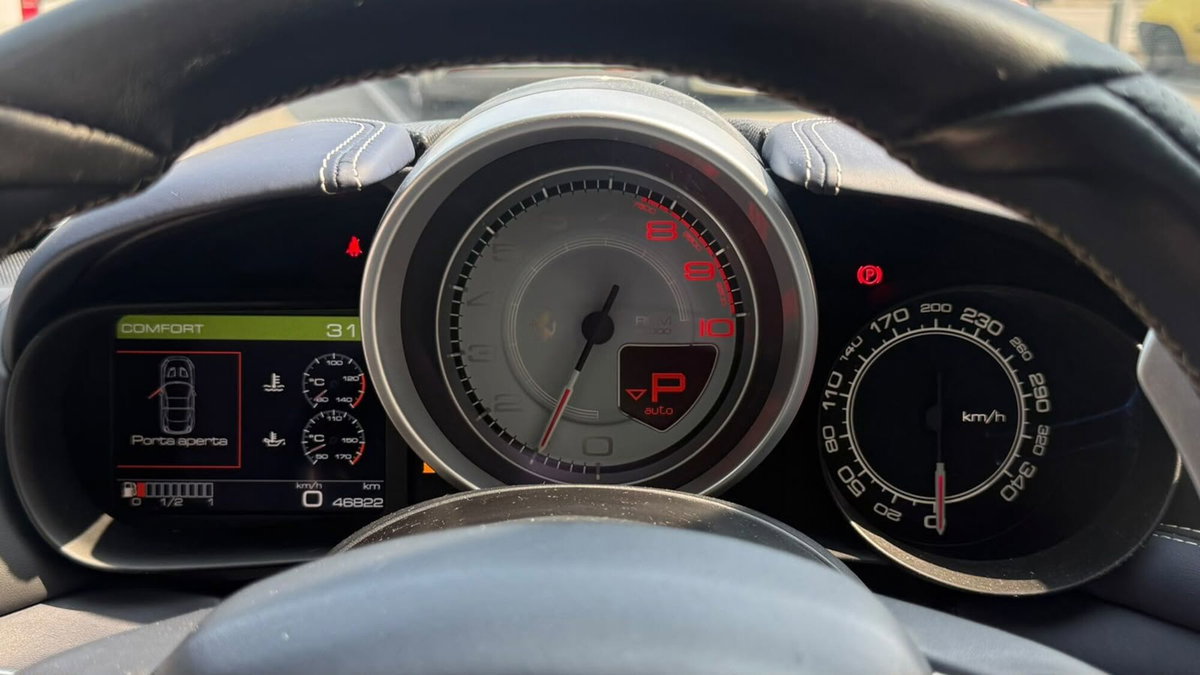 Ferrari California Spider California T DCT (15)