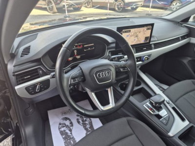 Audi A4 Avant 30 TDI/136 CV S tronic Business Advanced (8)