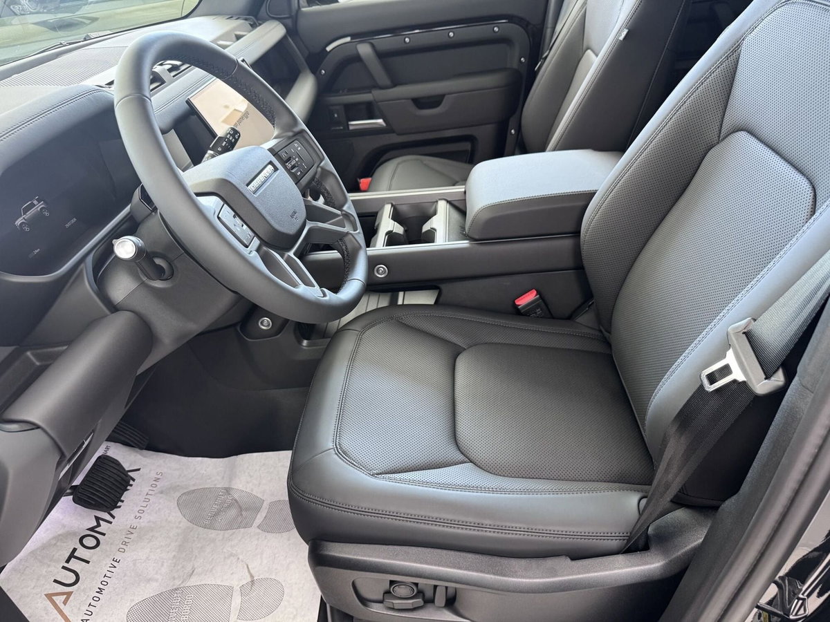 Land Rover Defender 110 3.0d i6 mhev X-Dynamic SE awd 200cv auto (10)