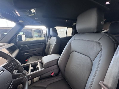 Land Rover Defender 110 3.0d i6 mhev X-Dynamic SE awd 200cv auto (11)