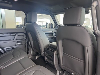 Land Rover Defender 110 3.0d i6 mhev X-Dynamic SE awd 200cv auto (20)