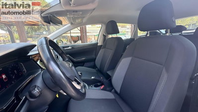 Volkswagen Taigo 1.0 tsi Life 95cv (13)