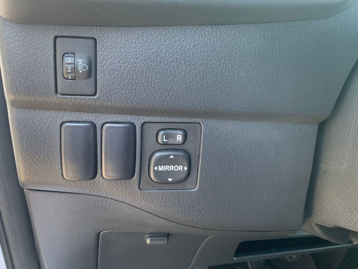 Daihatsu Materia 1.3 Hiro (12)