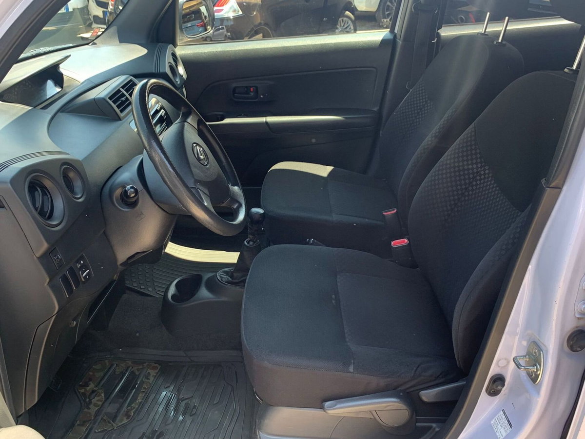 Daihatsu Materia 1.3 Hiro (14)