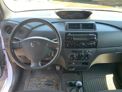 Daihatsu Materia 1.3 Hiro (7)