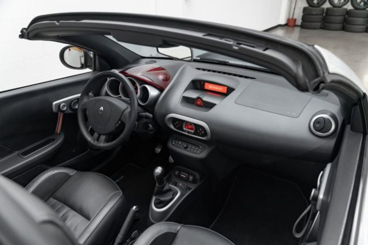 Renault Wind 1.2 TCE 100CV Blizzard (2)