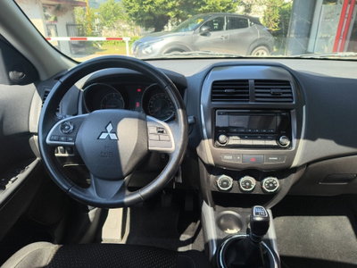 Mitsubishi ASX 1.8 DI-D 150 CV 4WD Intense ClearTec Panoramic (11)