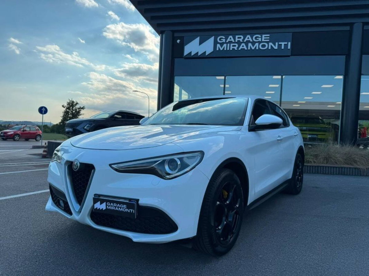 Alfa Romeo Stelvio 2.2 t Intensa rwd 160cv auto