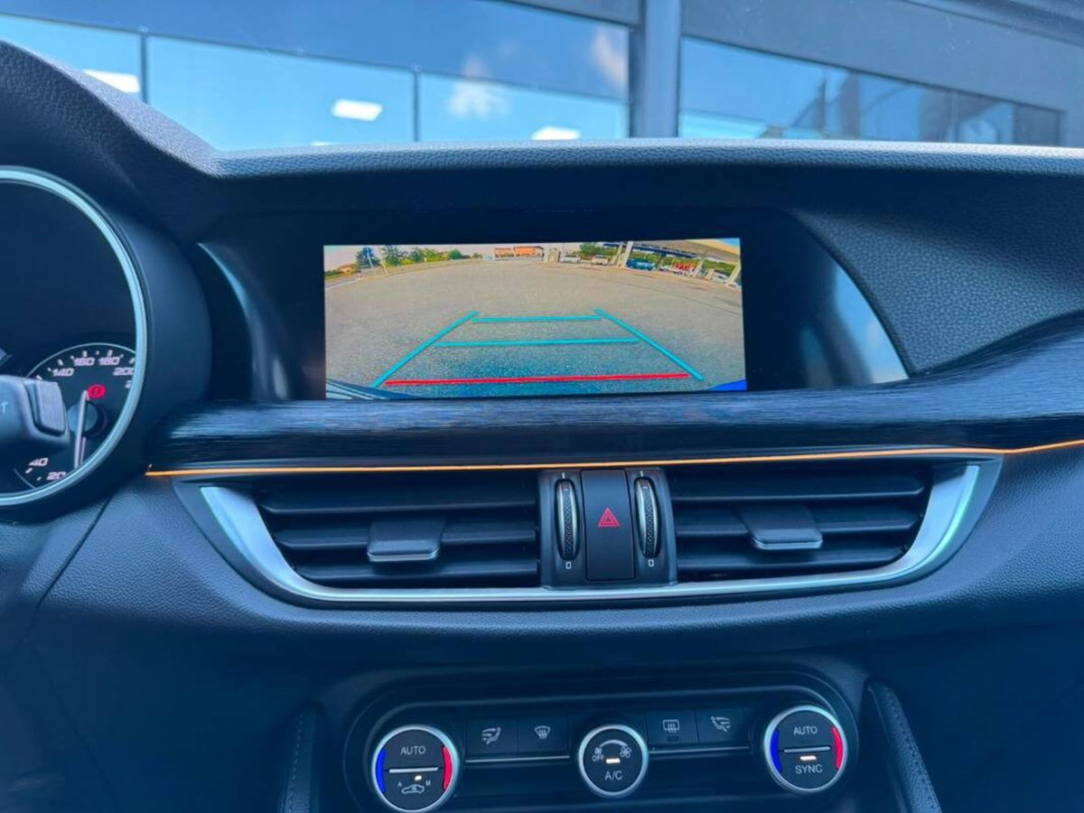 Alfa Romeo Stelvio 2.2 t Intensa rwd 160cv auto (11)