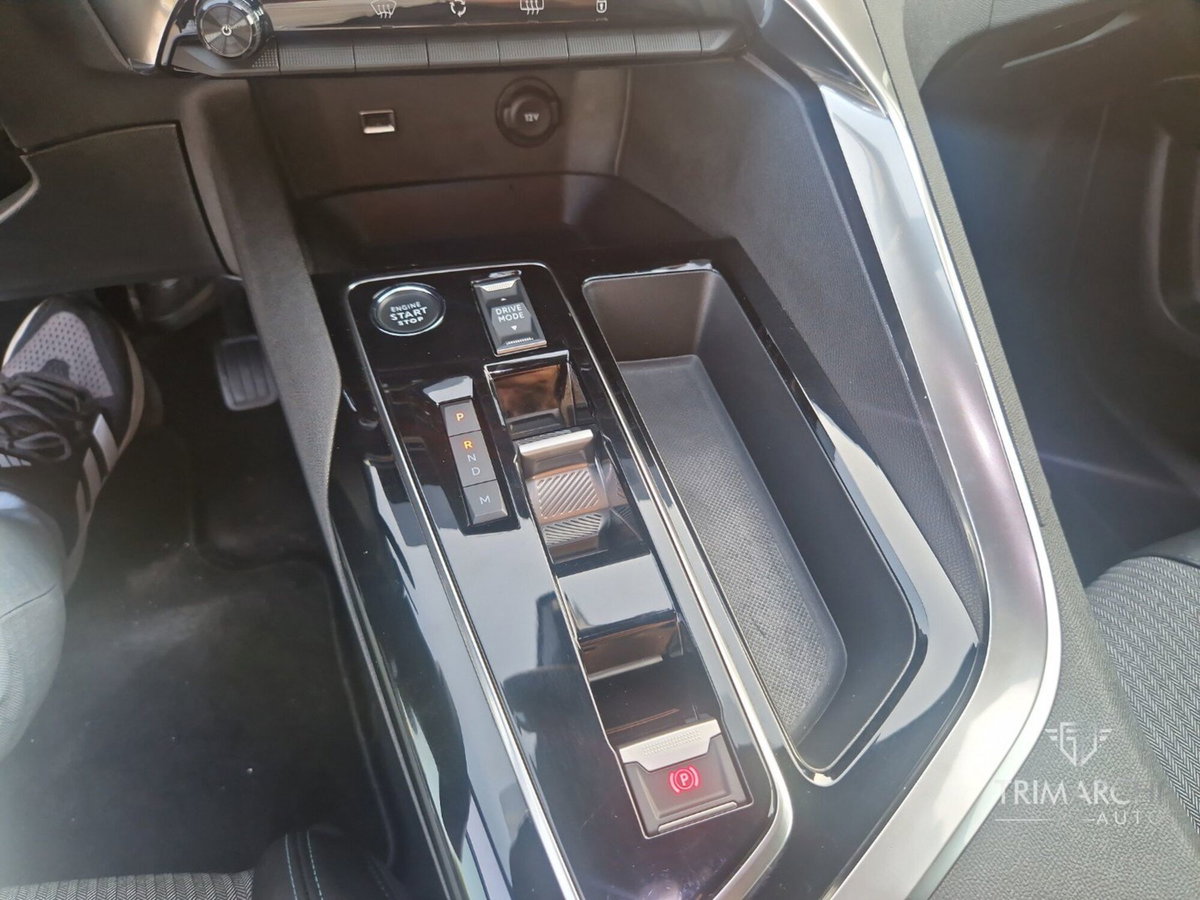 Peugeot 3008 BlueHDi 130 S&S EAT8 Allure Pack (15)