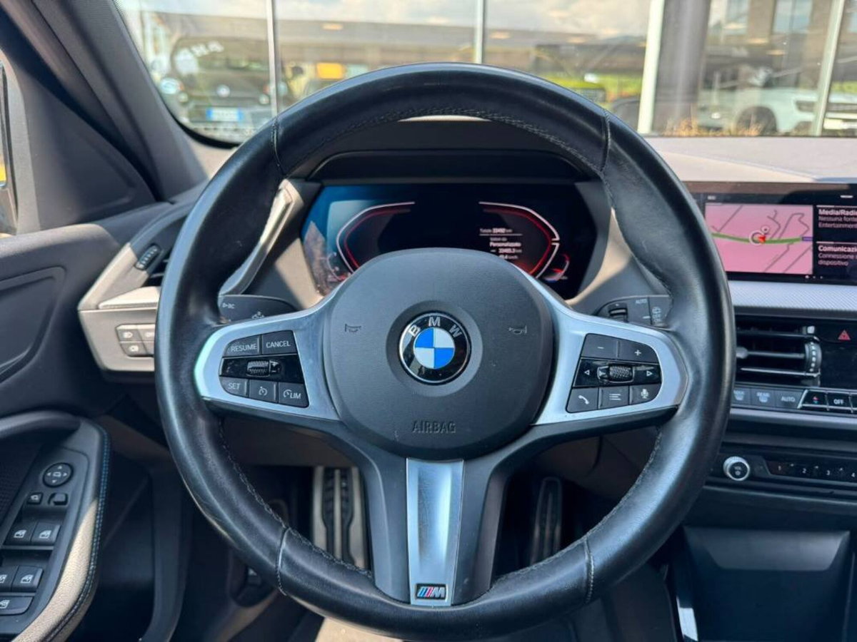 BMW Serie 1 5p. 116d 5p. Msport (6)