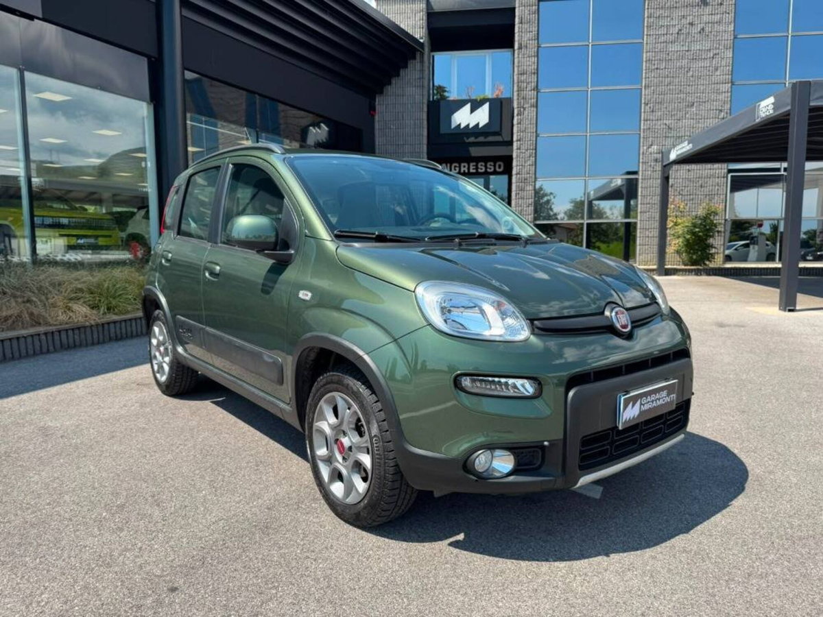Fiat Panda 1.3 MJT 16V DPF 4x4 Climbing (2)